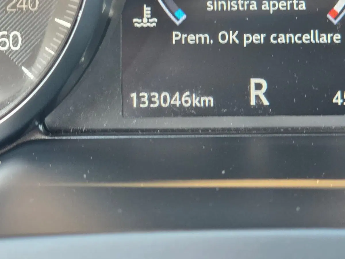 Jaguar E-Pace usata a Rimini (19)