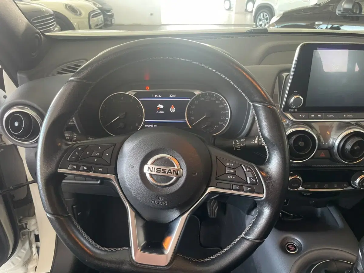 Nissan Juke usata a Lucca (12)