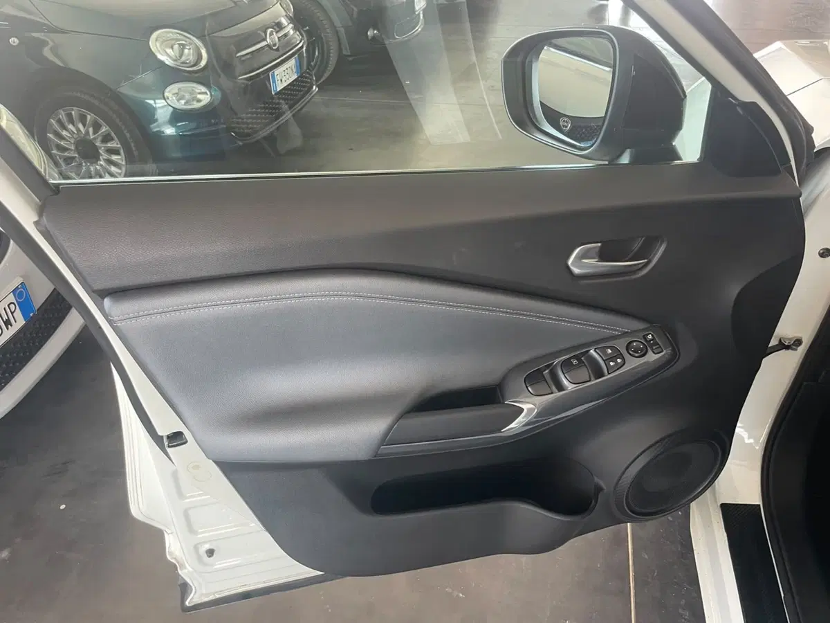 Nissan Juke usata a Lucca (9)