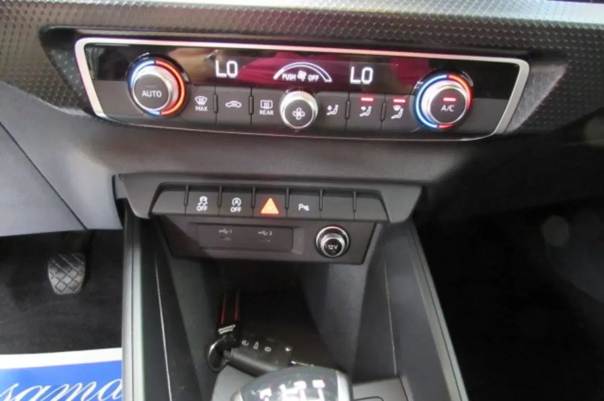 Audi A1 Sportback usata a Milano (10)