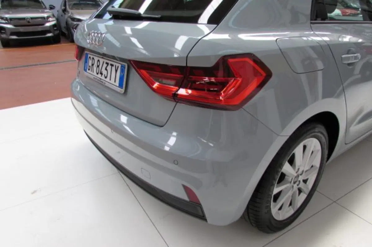 Audi A1 Sportback usata a Milano (16)