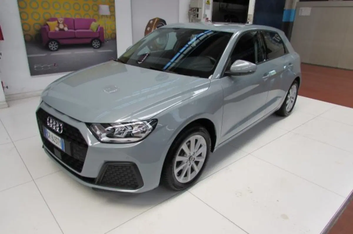 Audi A1 Sportback usata a Milano (2)