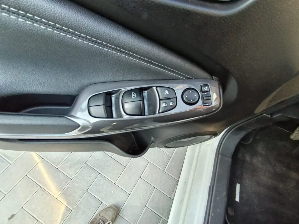 Nissan Juke usata a Massa-Carrara (12)