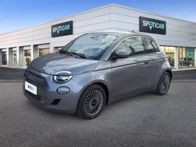 Fiat 500 Cabrio 42 kWh del 2020 usata a Foggia