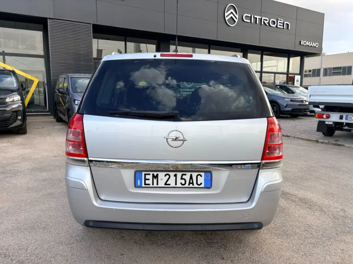 Opel Zafira usata a Foggia (6)