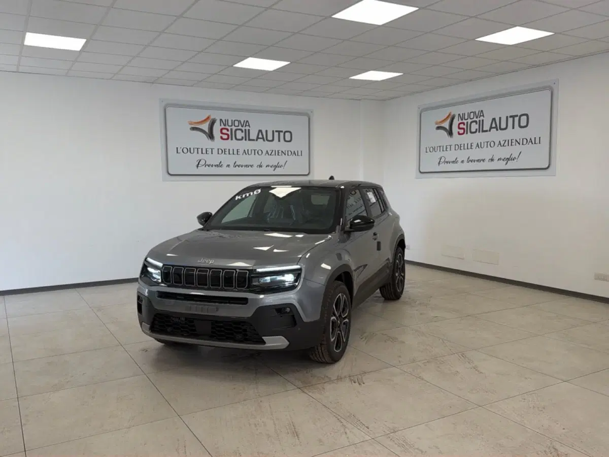 Jeep Avenger nuova a Palermo (15)