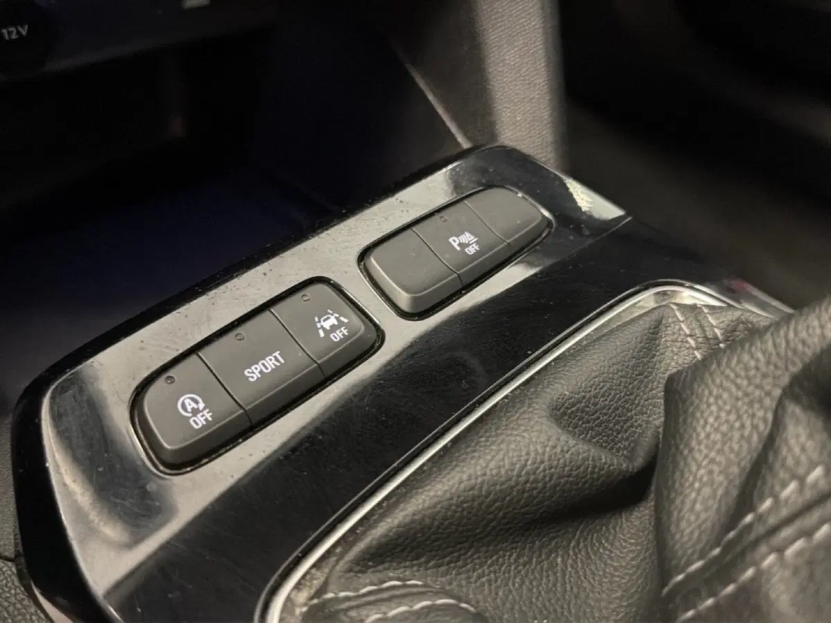Opel Mokka usata a Palermo (13)