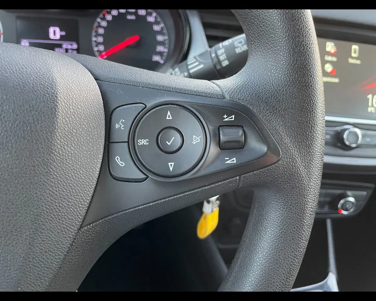 Opel Crossland X usata a Ravenna (18)