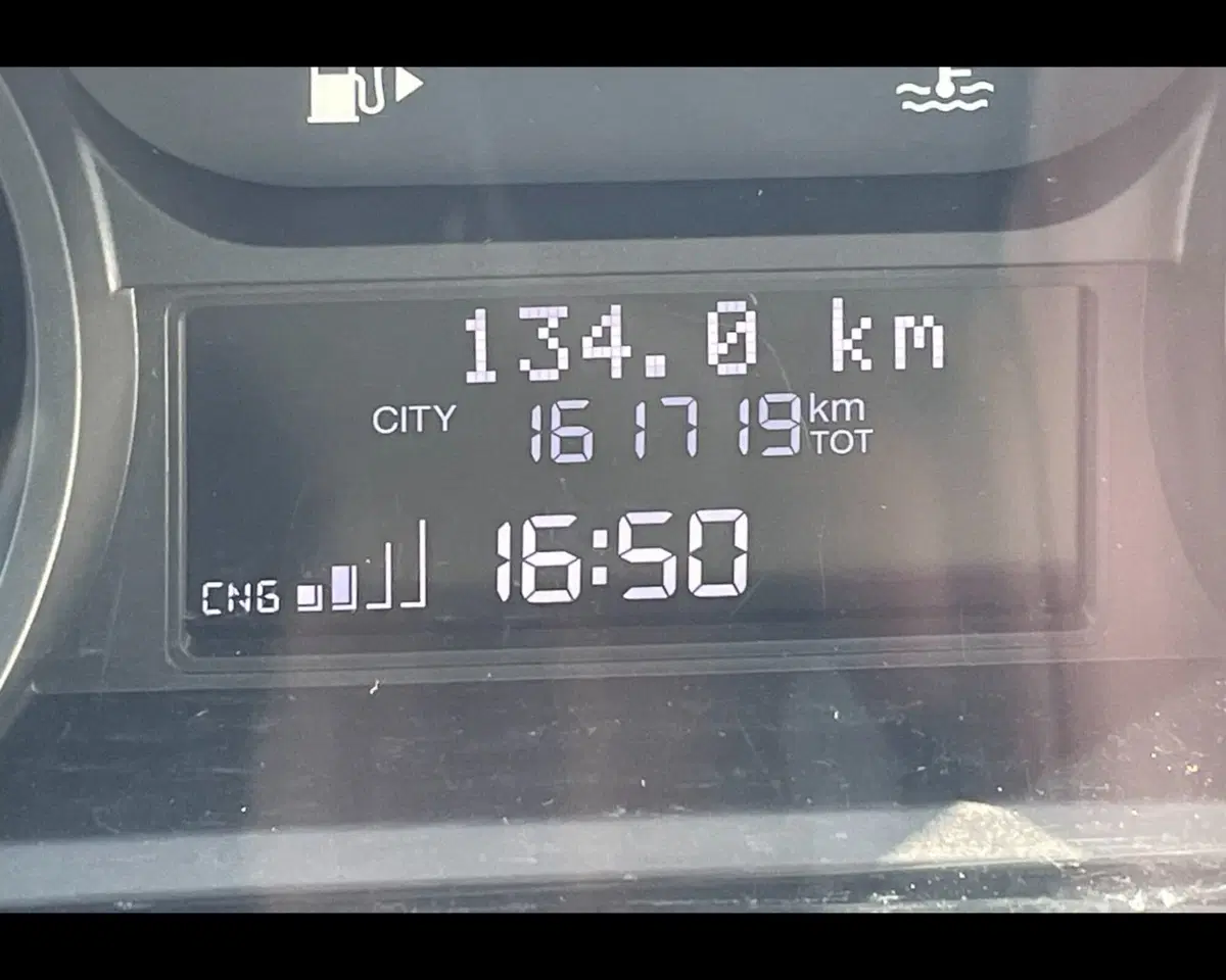 Lancia Ypsilon usata a Ravenna (6)