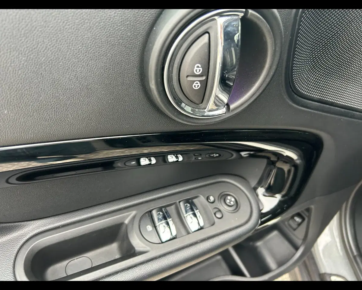 MINI Mini Countryman usata a Ravenna (17)