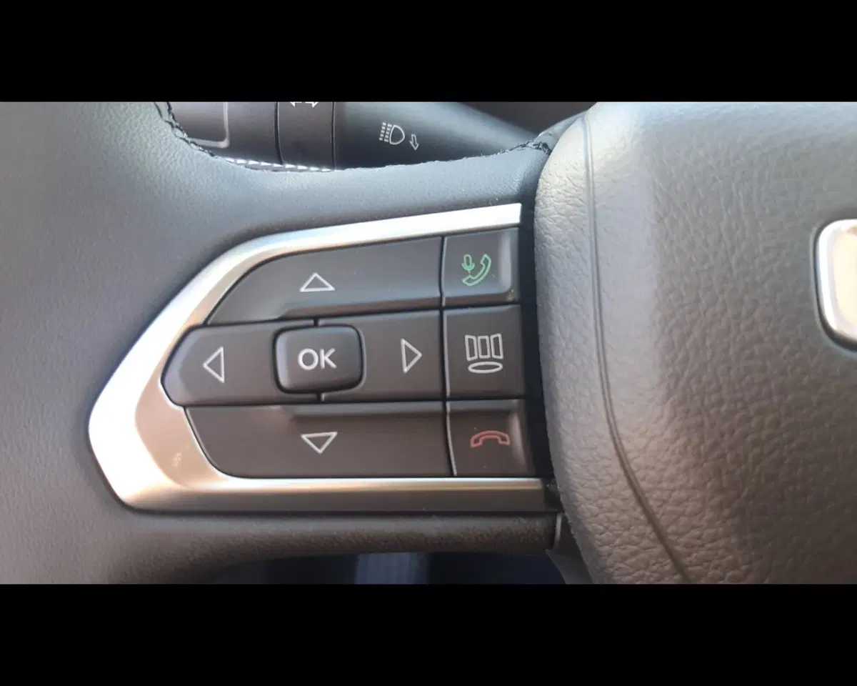 Jeep Compass nuova a Ravenna (15)