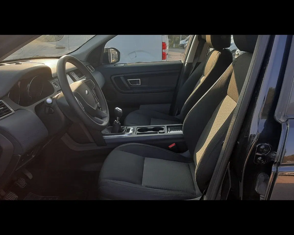Land Rover Discovery Sport usata a Ravenna (3)