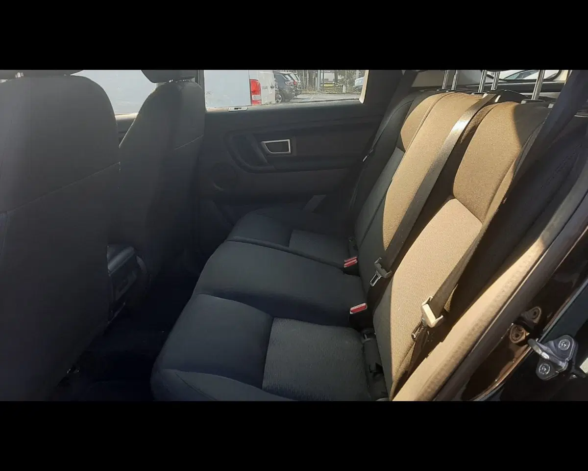 Land Rover Discovery Sport usata a Ravenna (4)