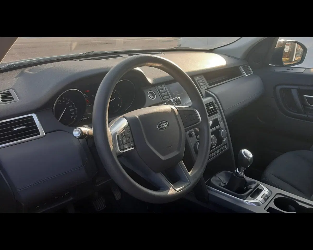 Land Rover Discovery Sport usata a Ravenna (8)