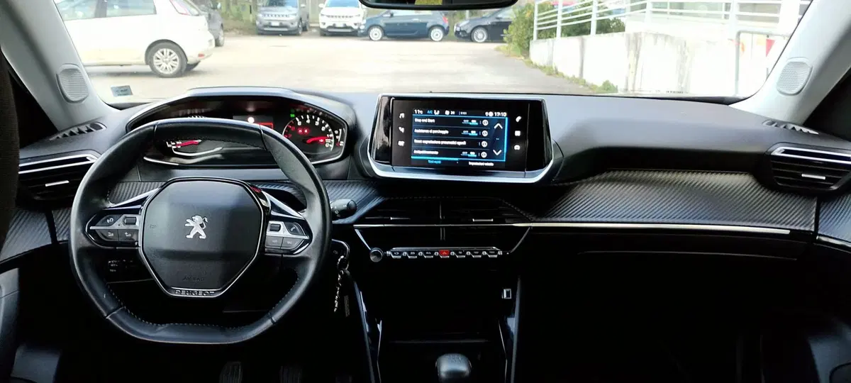 Peugeot 2008 usata a Ravenna (5)