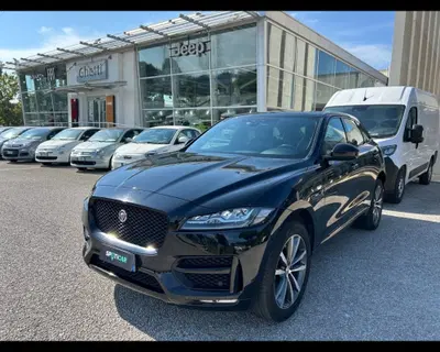 Jaguar F-Pace 2.0 D 180 CV AWD aut. R-Sport Black Edition del 2016 usata a Ravenna