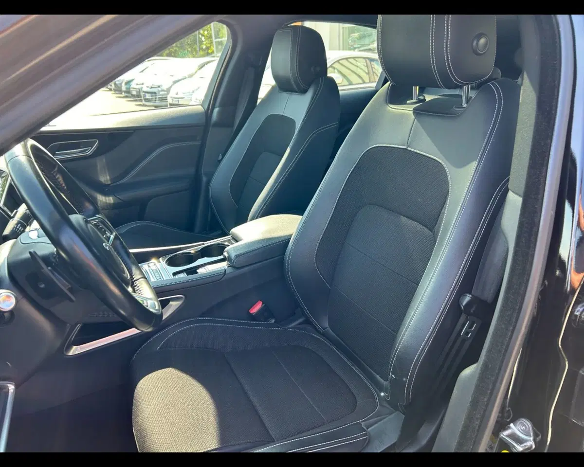 Jaguar F-Pace usata a Ravenna (11)