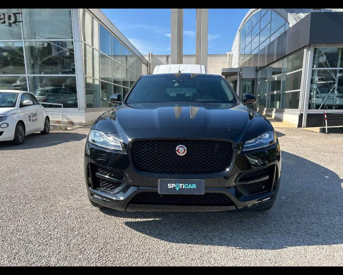 Jaguar F-Pace usata a Ravenna (13)