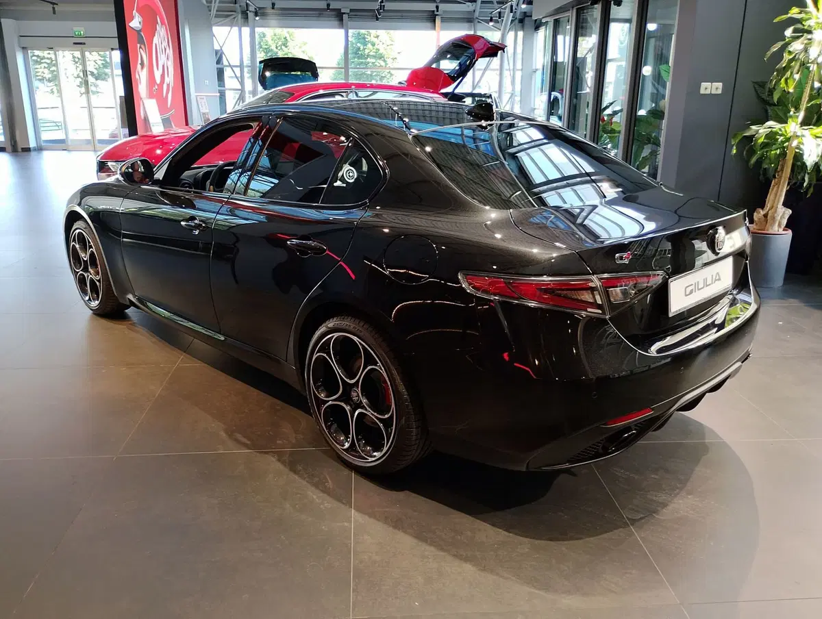 Alfa Romeo Giulia nuova a Ravenna (2)