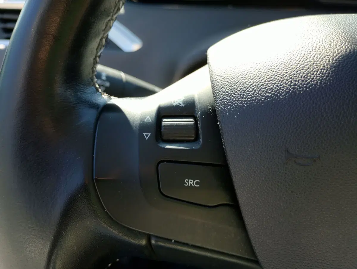 Peugeot 2008 usata a Ravenna (15)