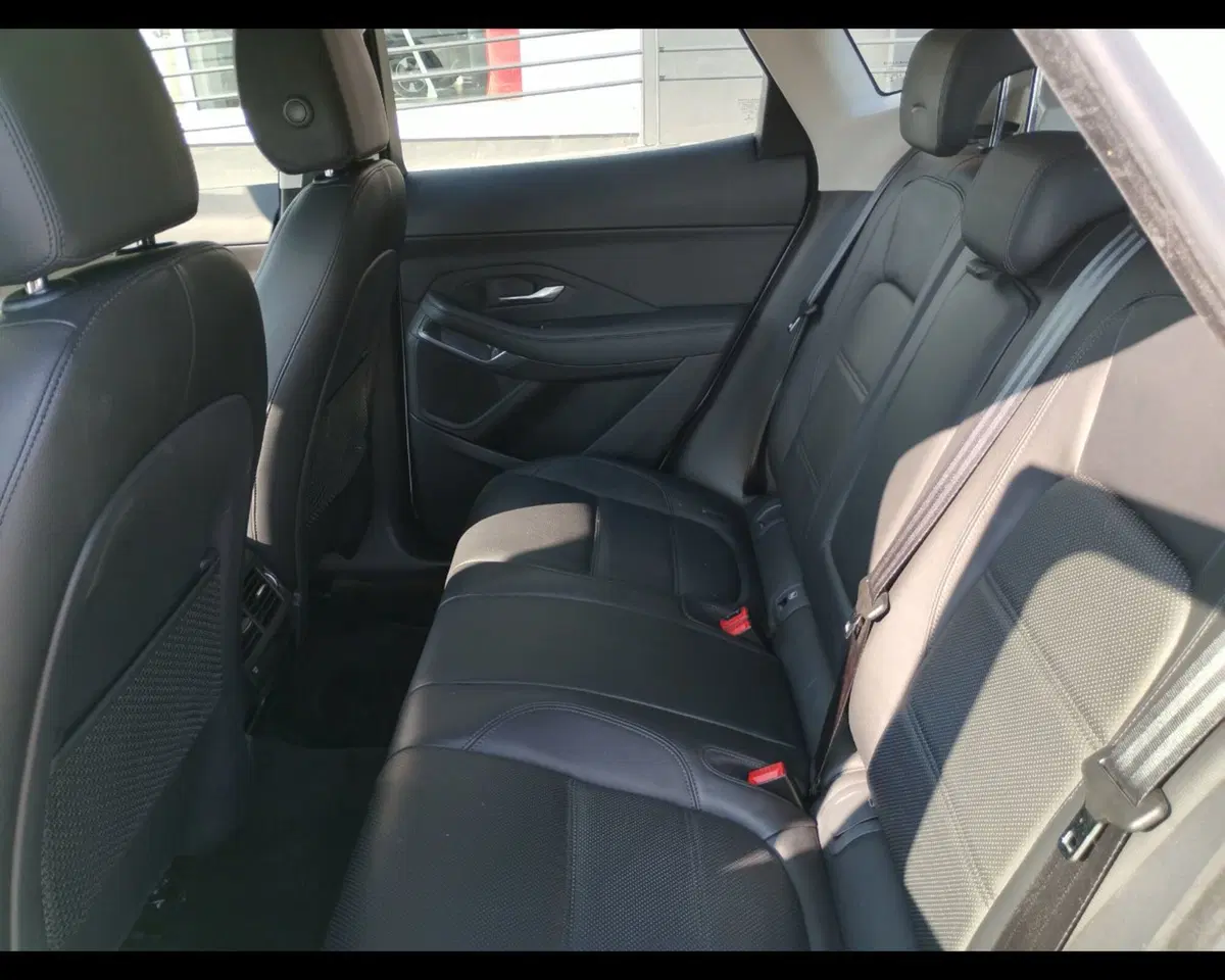 Jaguar E-Pace usata a Ravenna (3)