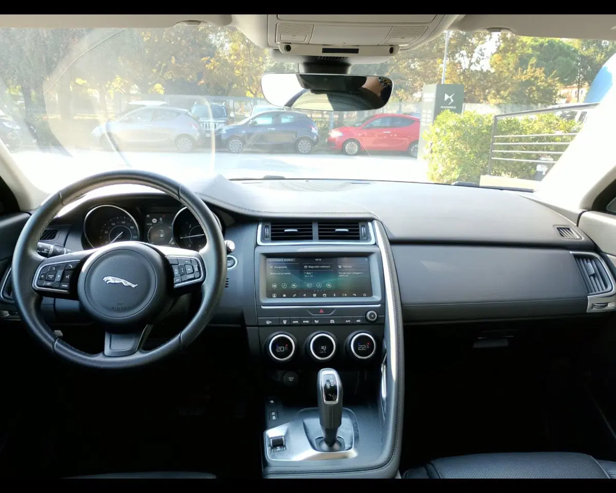 Jaguar E-Pace usata a Ravenna (4)
