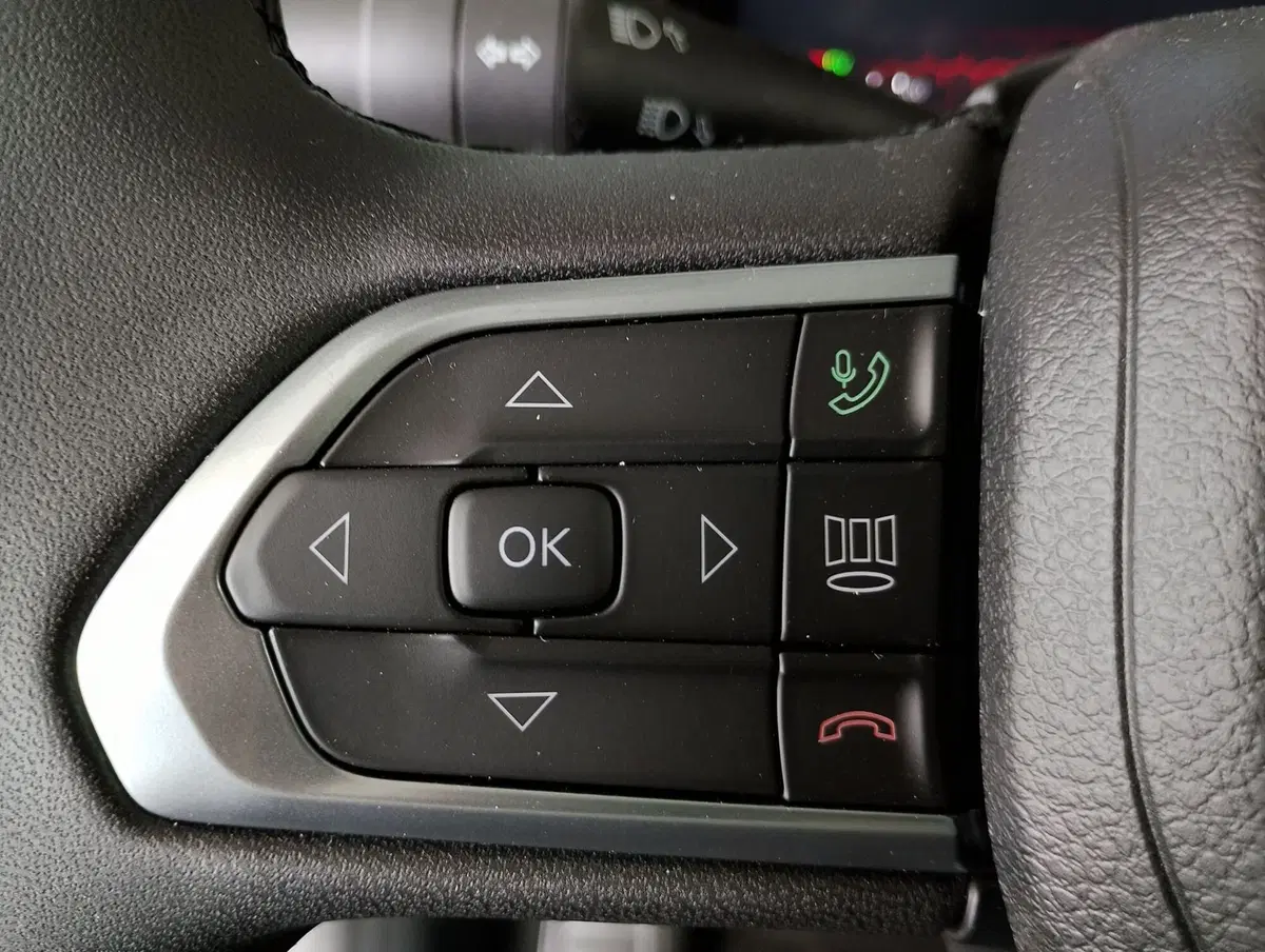 Jeep Renegade nuova a Ravenna (12)