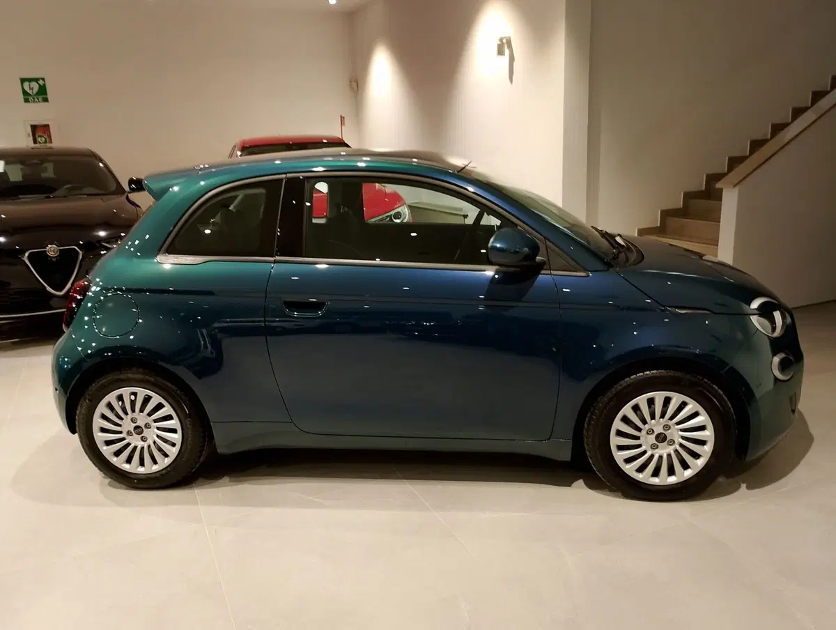 Fiat 500 Cabrio nuova a Ravenna (10)