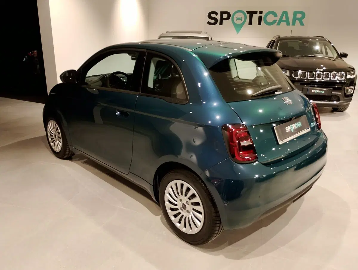 Fiat 500 Cabrio nuova a Ravenna (2)