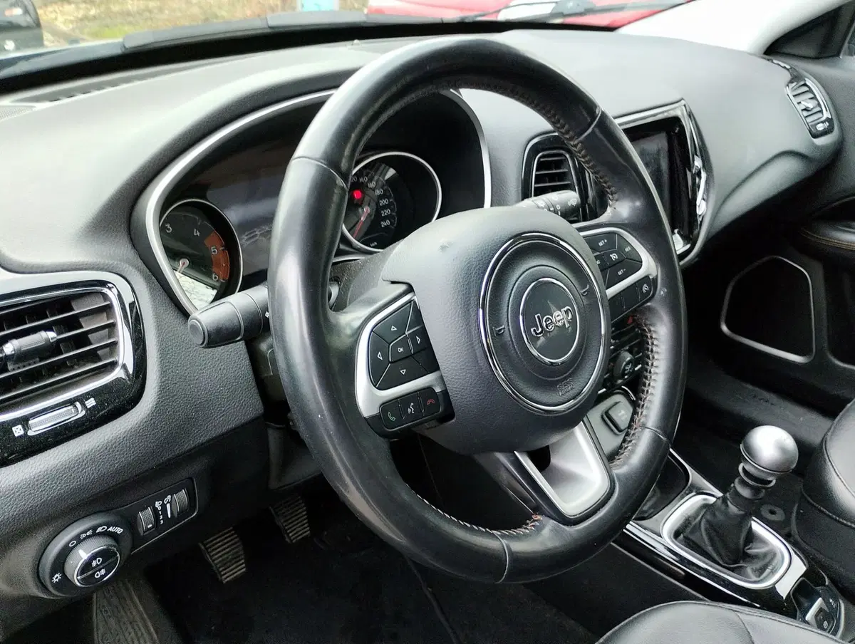 Jeep Compass usata a Ravenna (8)