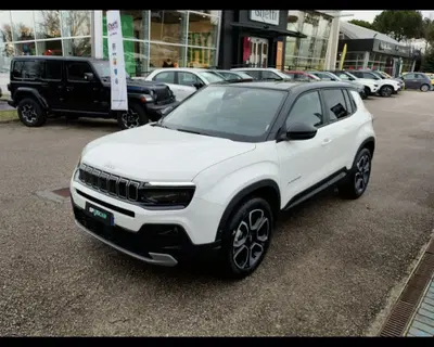Jeep Avenger 1.2 turbo e-hybrid mhev Summit fwd 110cv edct6 nuova a Ravenna