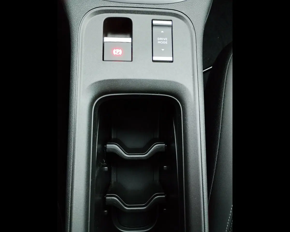 Jeep Avenger nuova a Ravenna (20)