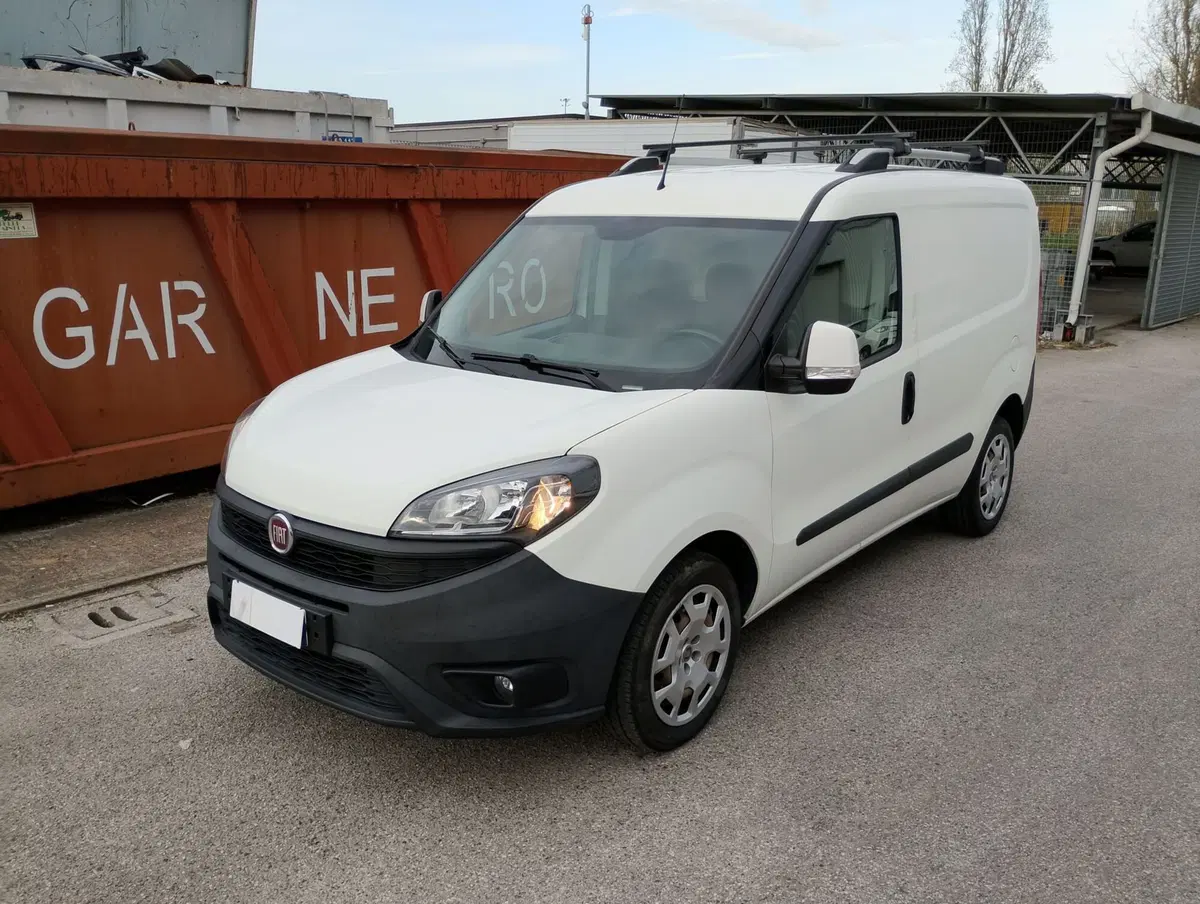 Fiat Doblò Furgone usata a Ravenna