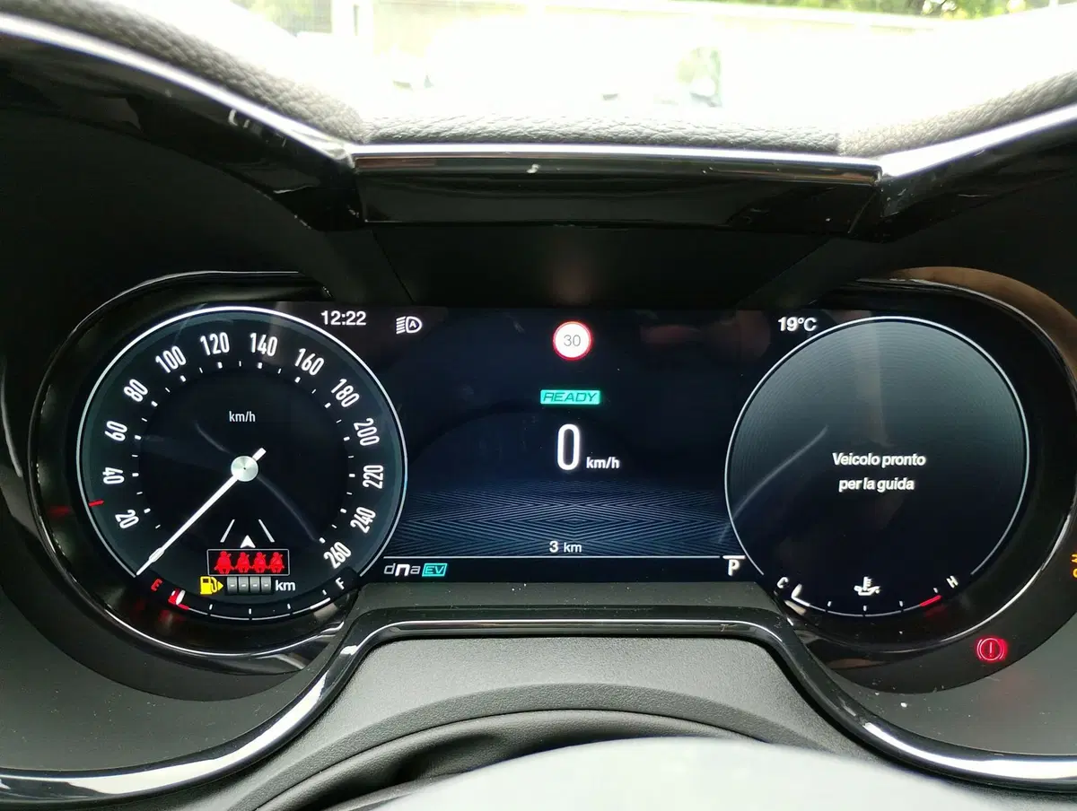 Alfa Romeo Tonale nuova a Ravenna (19)