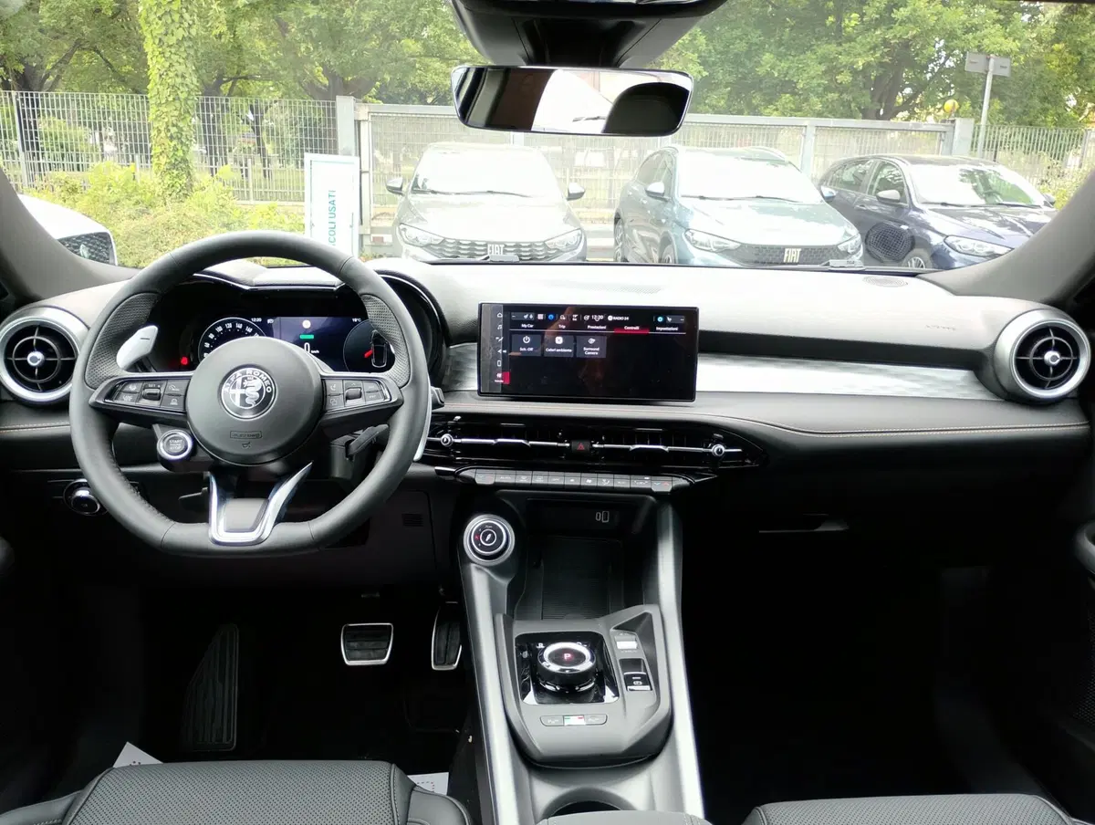 Alfa Romeo Tonale nuova a Ravenna (5)