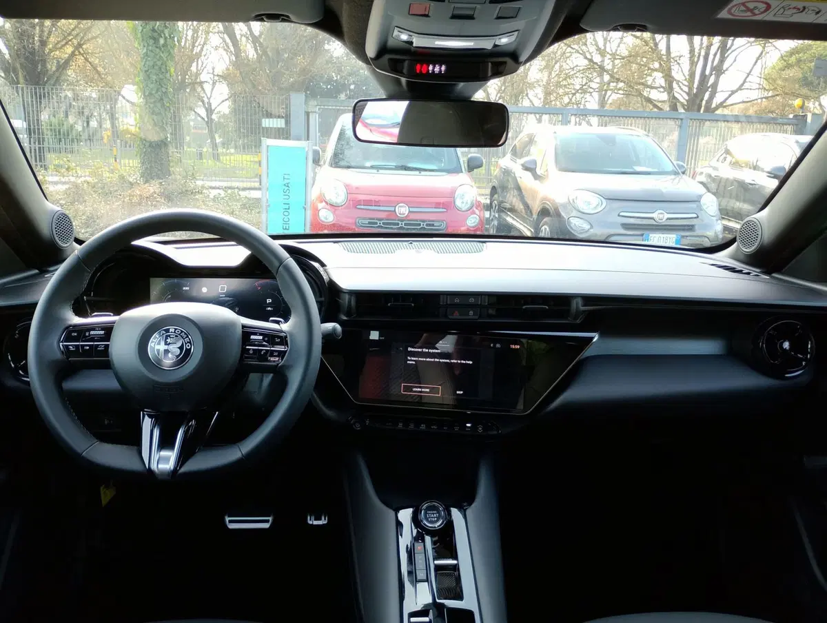 Alfa Romeo Junior nuova a Ravenna (5)