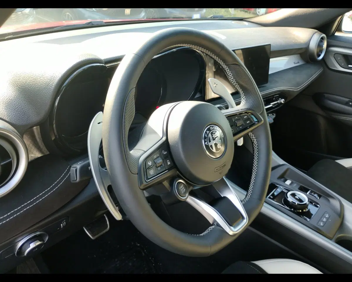 Alfa Romeo Tonale usata a Ravenna (8)
