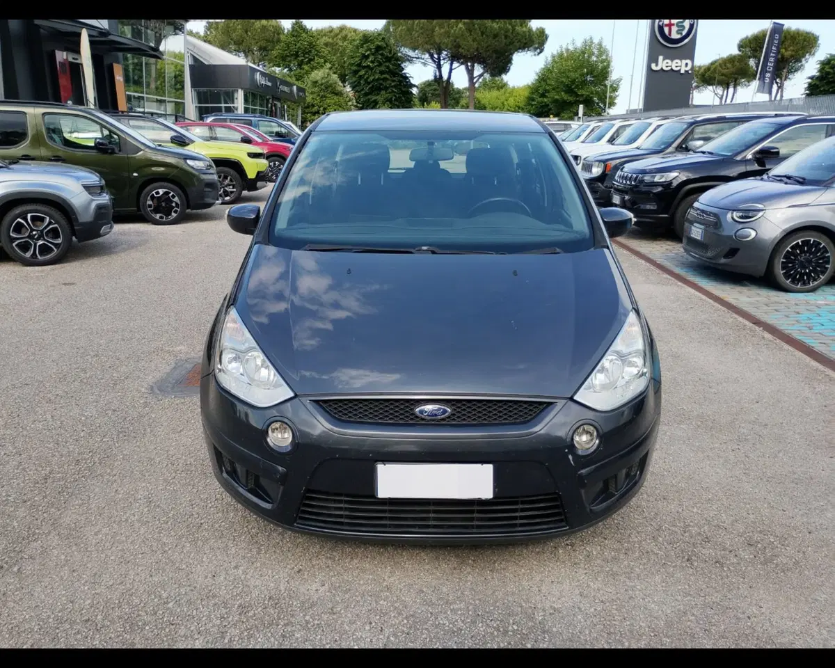 Ford S-Max usata a Ravenna (12)