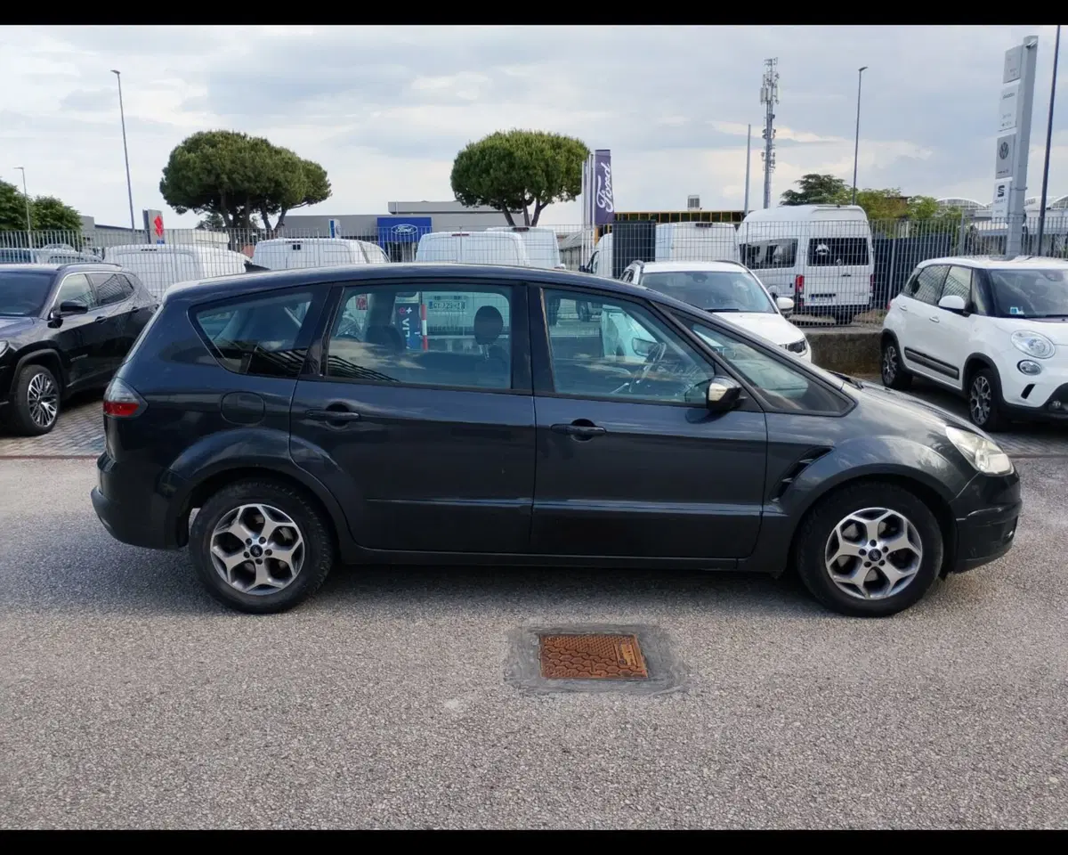 Ford S-Max usata a Ravenna (13)