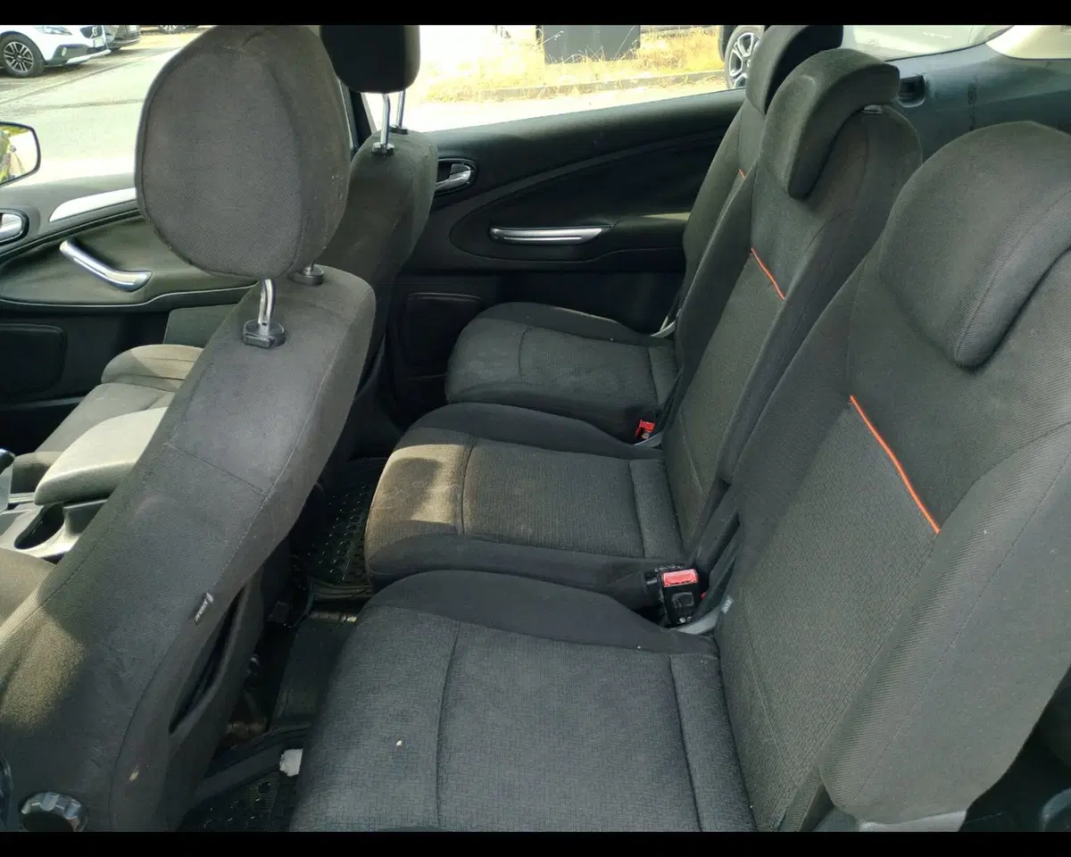 Ford S-Max usata a Ravenna (4)