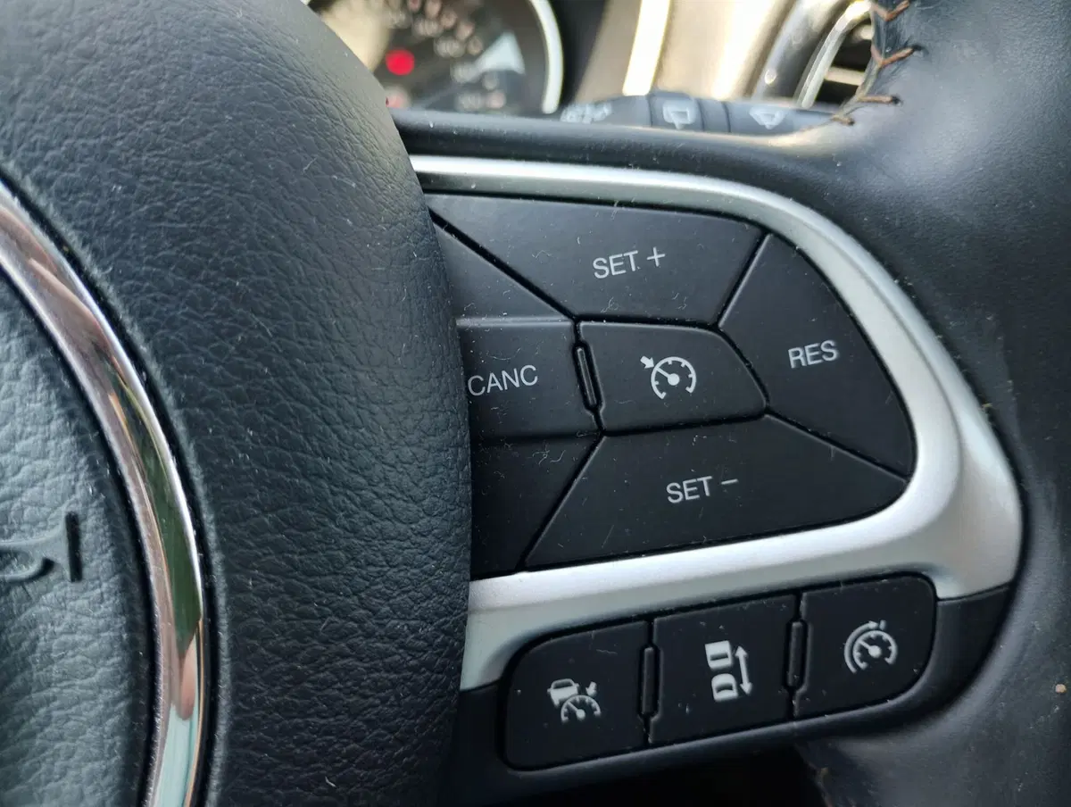 Jeep Compass usata a Ravenna (17)