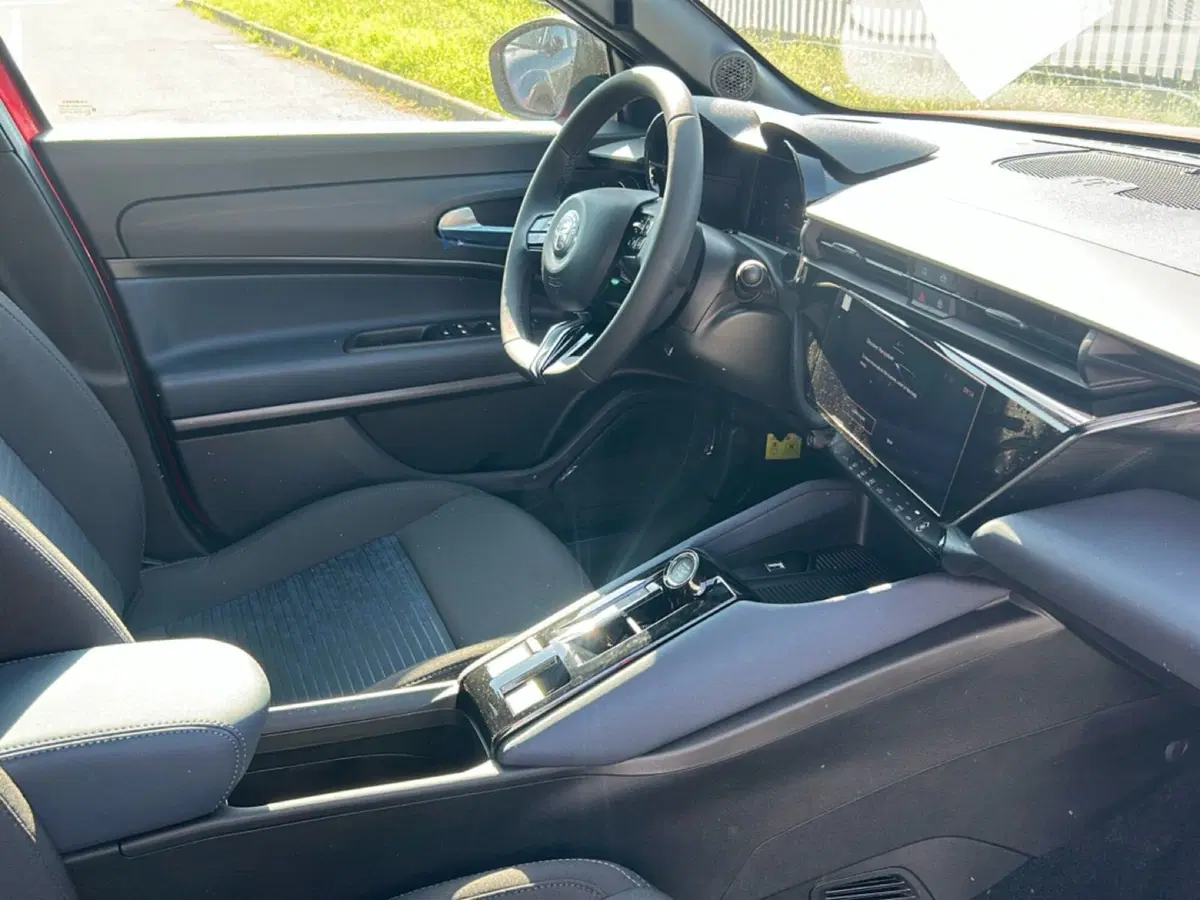 Alfa Romeo Junior nuova a Bergamo (16)