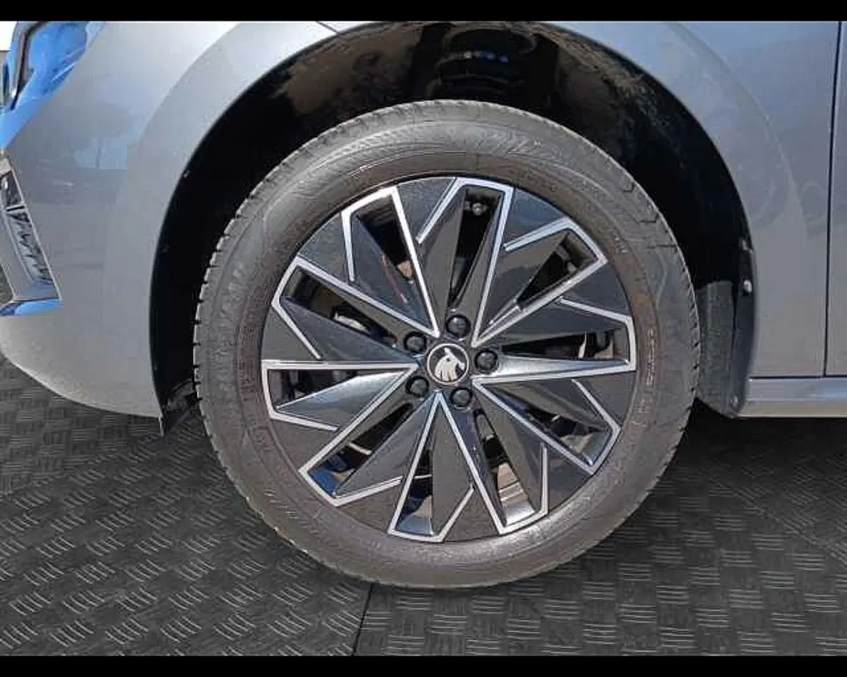 Skoda Kamiq usata a Ravenna (14)
