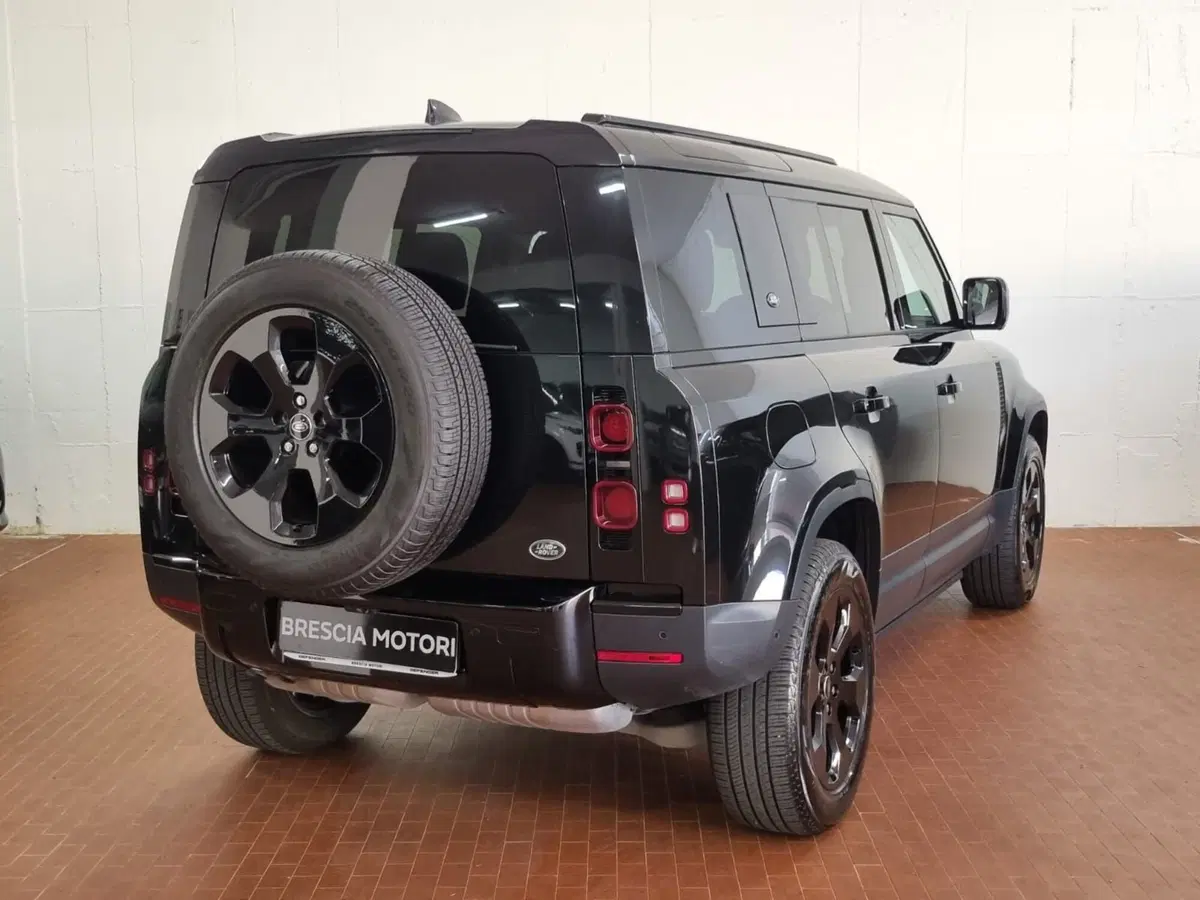 Land Rover Defender usata a Brescia (2)