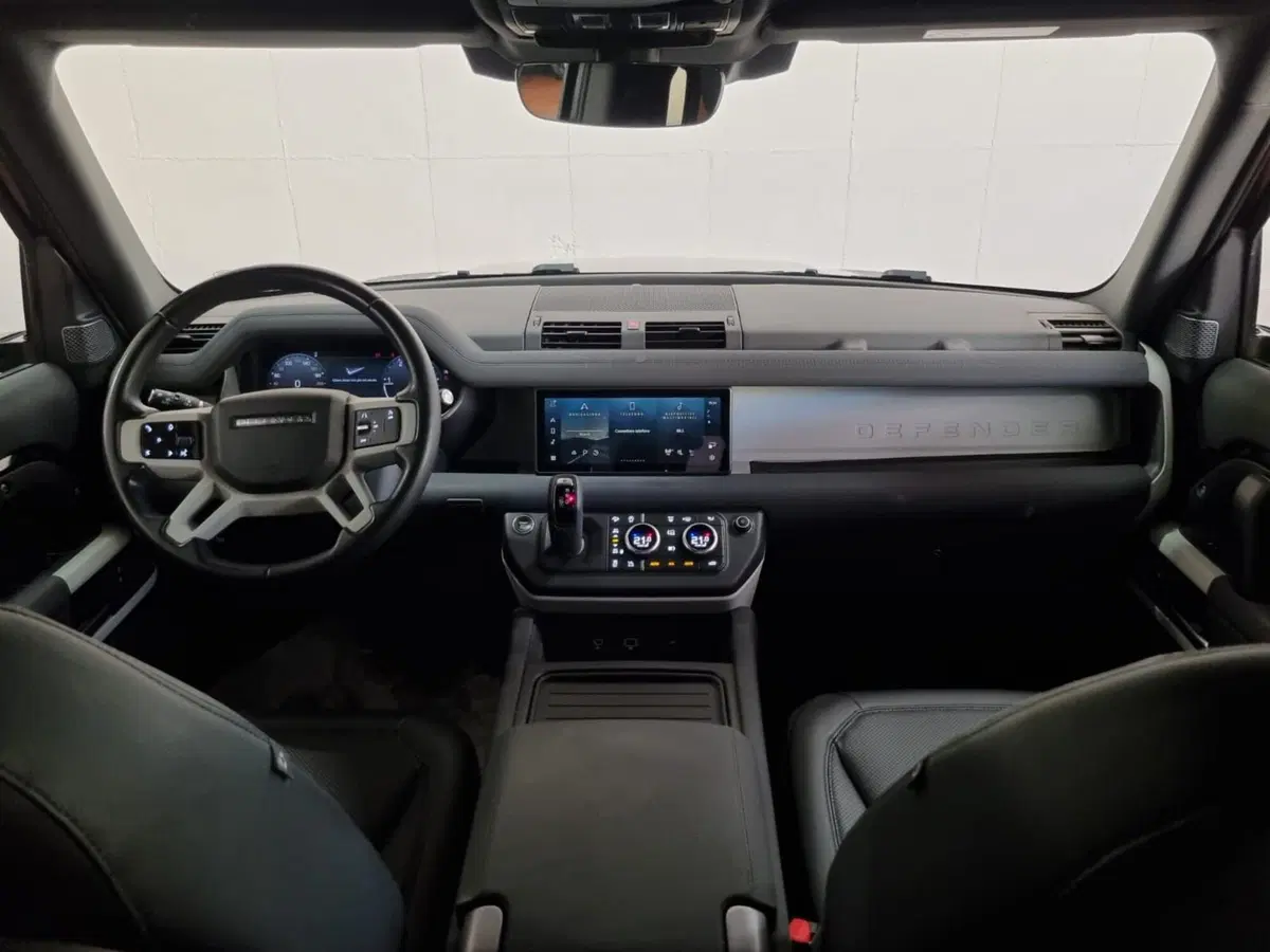 Land Rover Defender usata a Brescia (4)