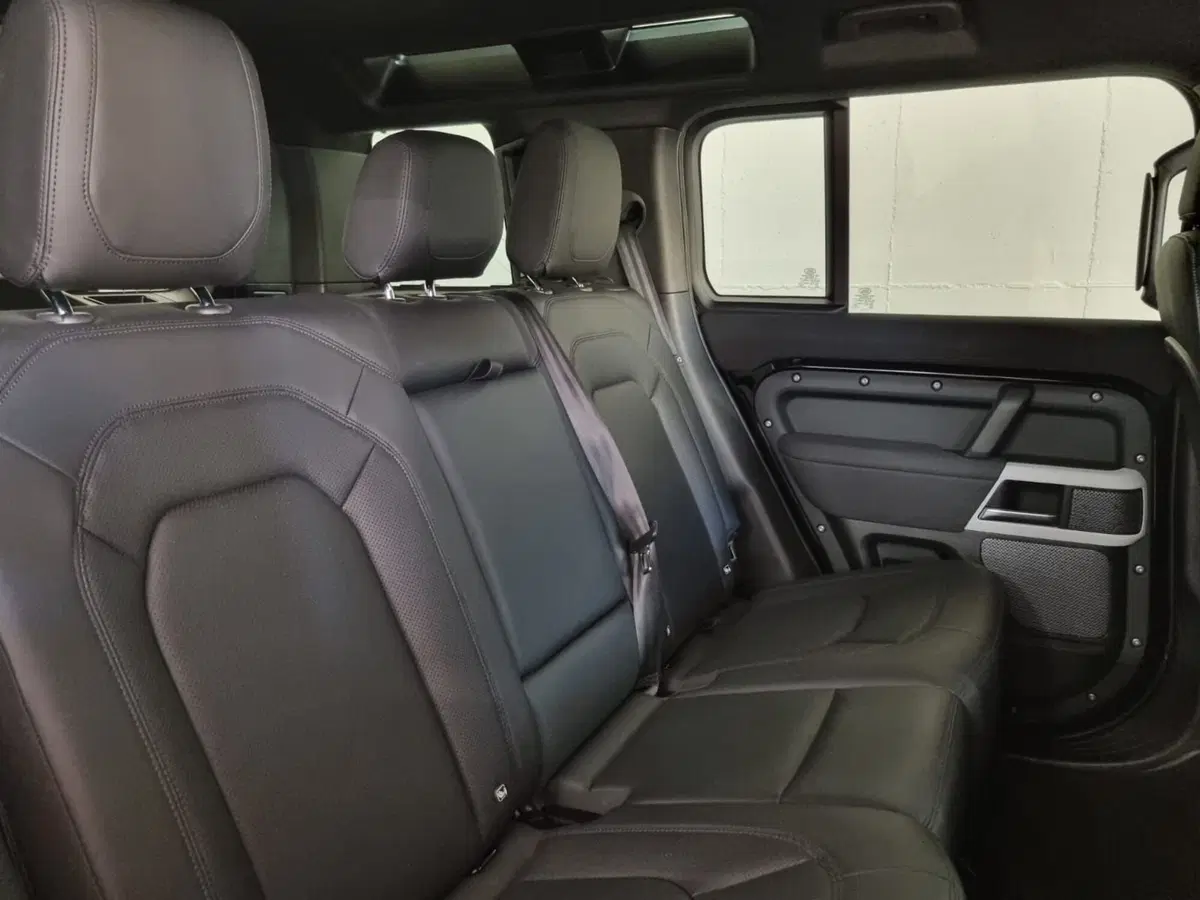 Land Rover Defender usata a Brescia (5)