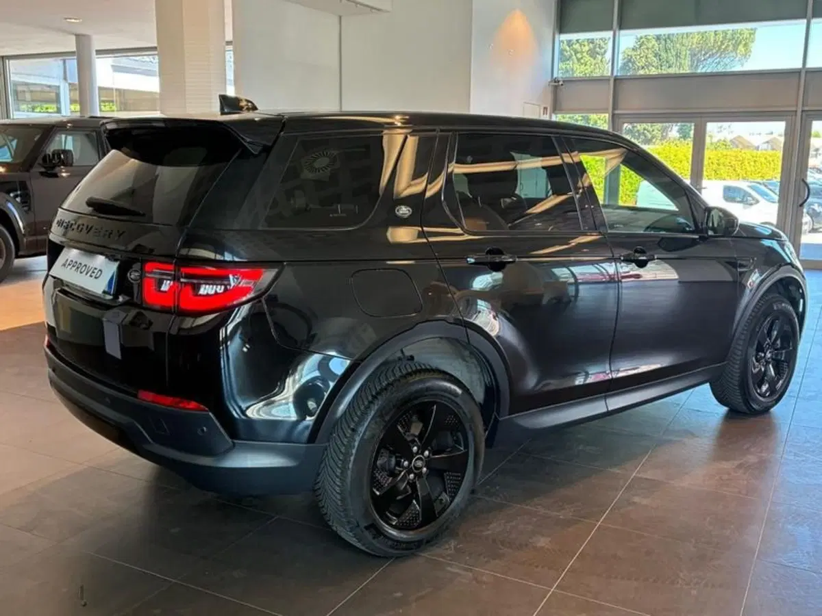 Land Rover Discovery Sport usata a Pesaro-Urbino (2)
