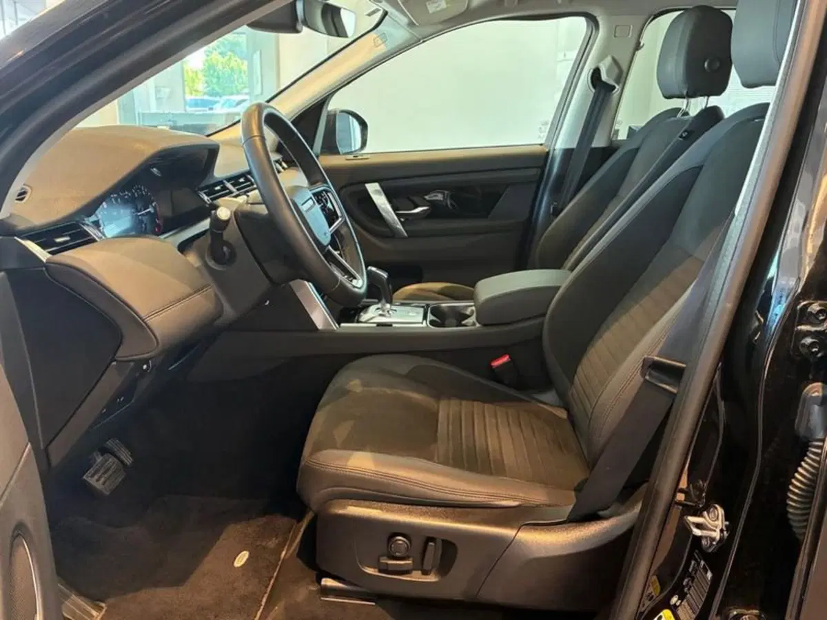 Land Rover Discovery Sport usata a Pesaro-Urbino (3)
