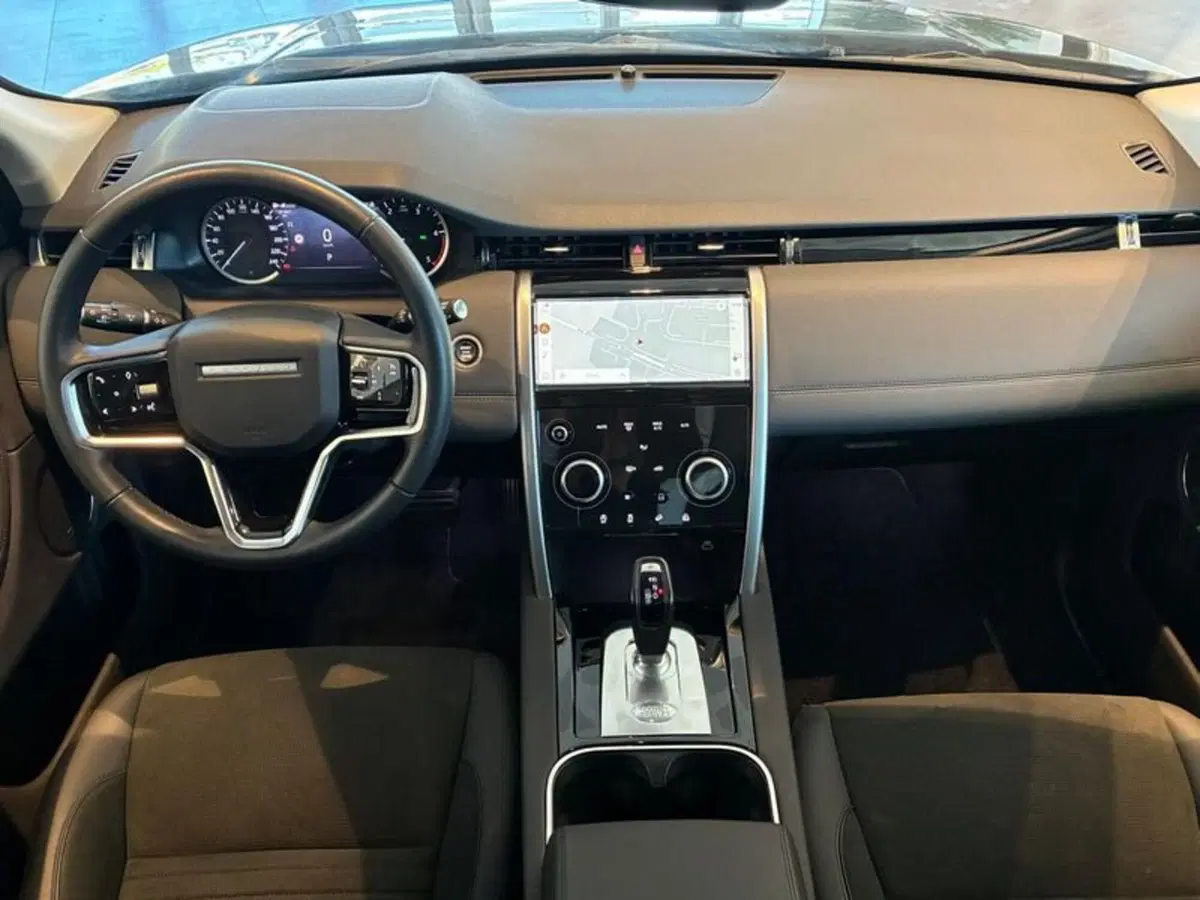 Land Rover Discovery Sport usata a Pesaro-Urbino (4)