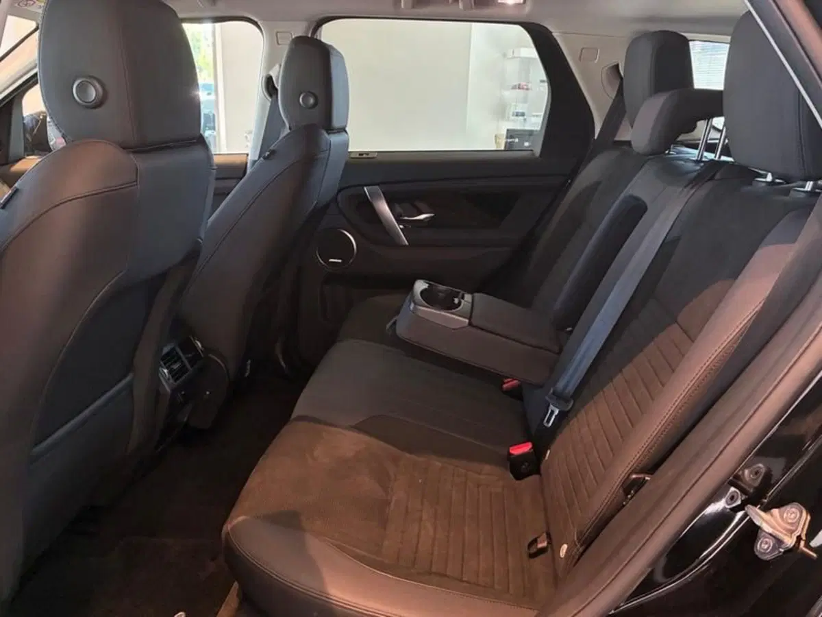 Land Rover Discovery Sport usata a Pesaro-Urbino (5)